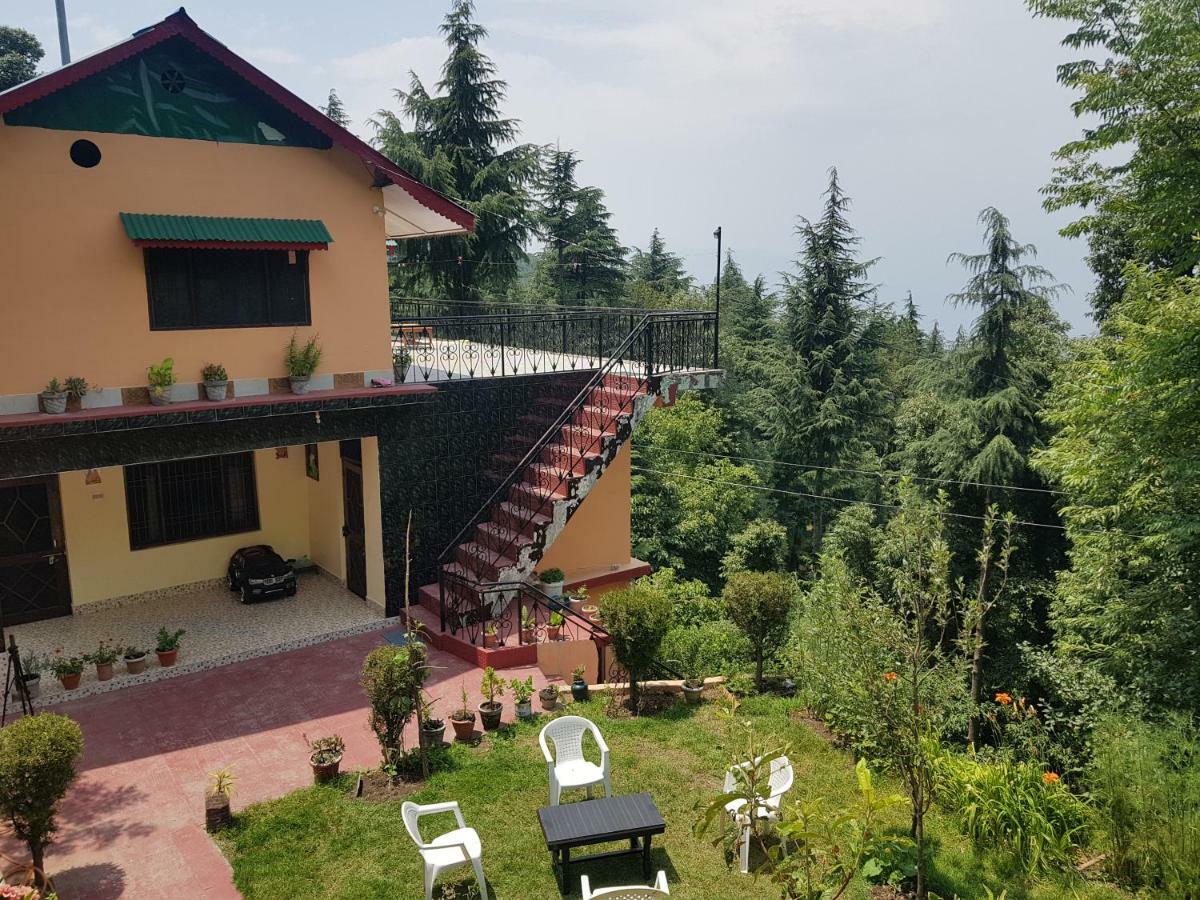 Aditya Homestay Далхаузи Экстерьер фото